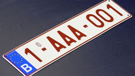 plaque voiture lv